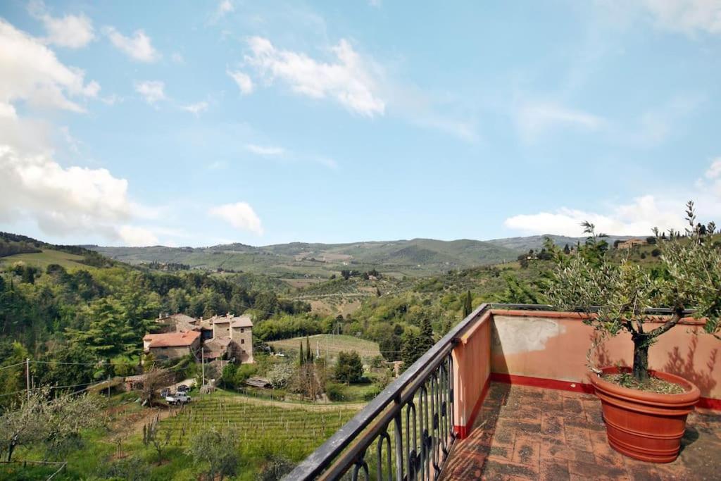 Appartamento Casa Adriano Greve in Chianti Esterno foto